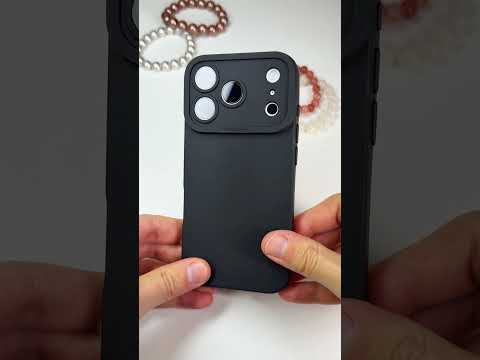 Černý silikonový kryt se zvýšenou ochranou čoček pro iPhone 17 Pro