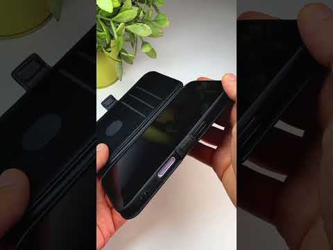 Flipové černé koženkové pouzdro pro iPhone 17