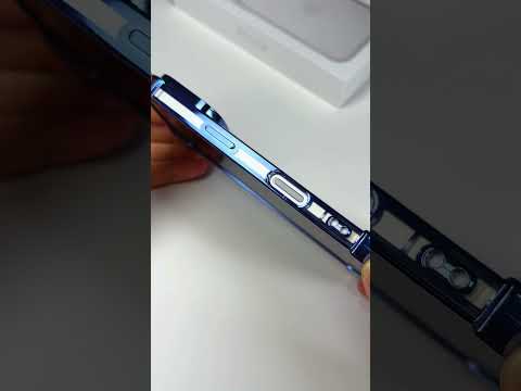 Průhledný kryt s modrou hranou pro iPhone 17 Pro