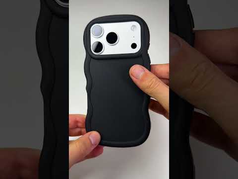 Vlnkovaný černý kryt pro iPhone 17 Pro