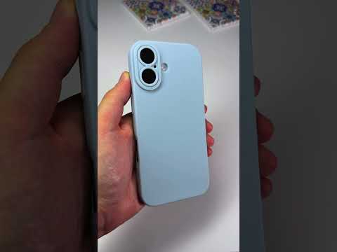 Světle modrý silikonový kryt se zvýšenou ochranou čoček pro iPhone 17