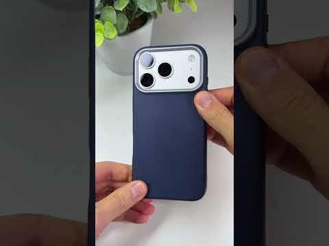 Koženkový tmavě modrý kryt pro iPhone 17 Pro