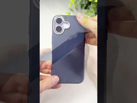 Koženkový tmavě modrý kryt pro iPhone 17