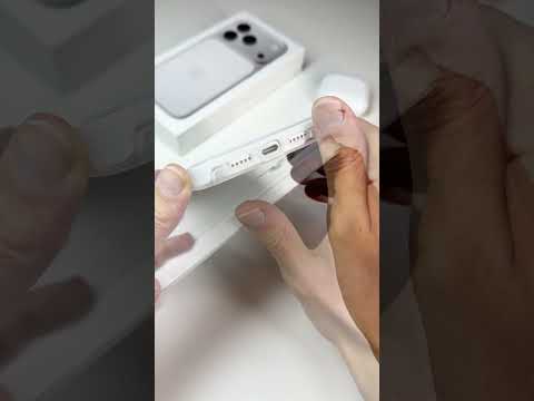 Frosted bílý kryt pro iPhone 17 Pro